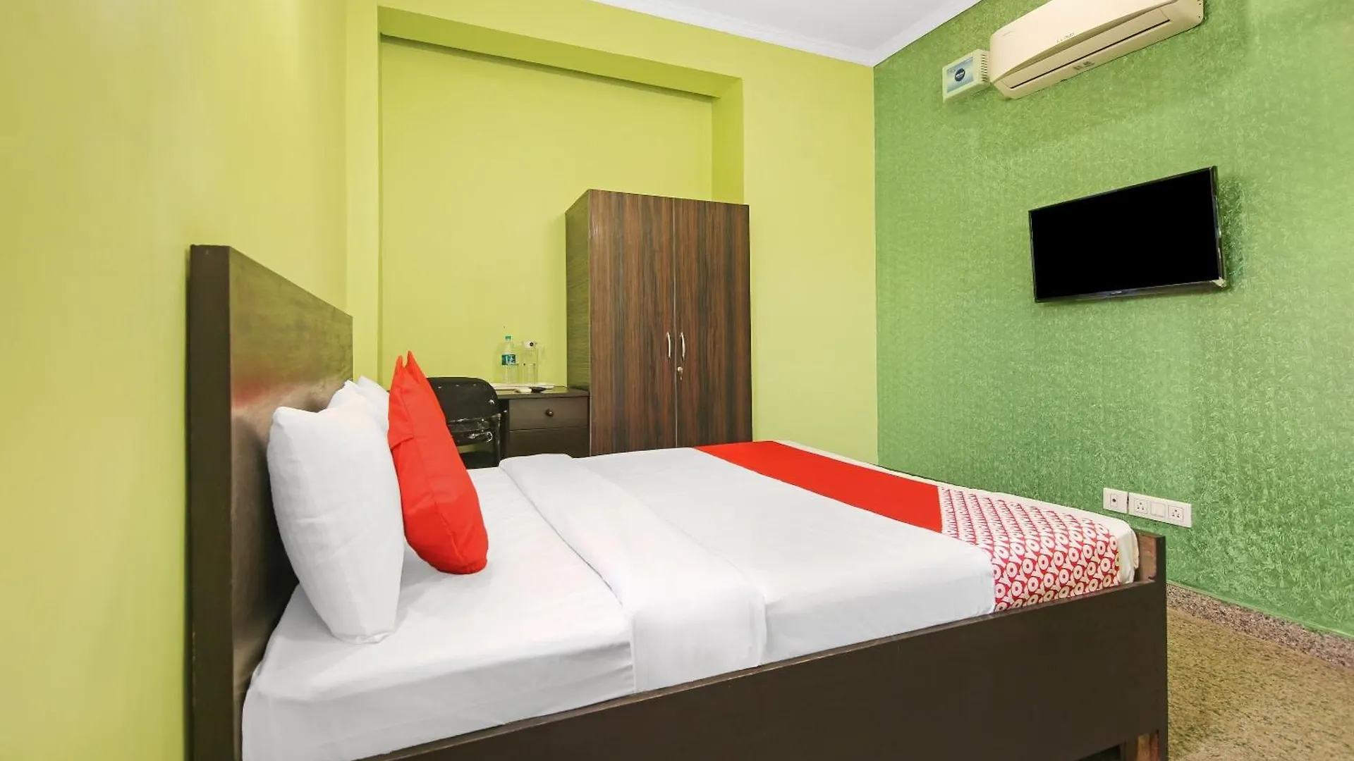 ***  Hotel O Rising Stay Hotel Gurgaon India