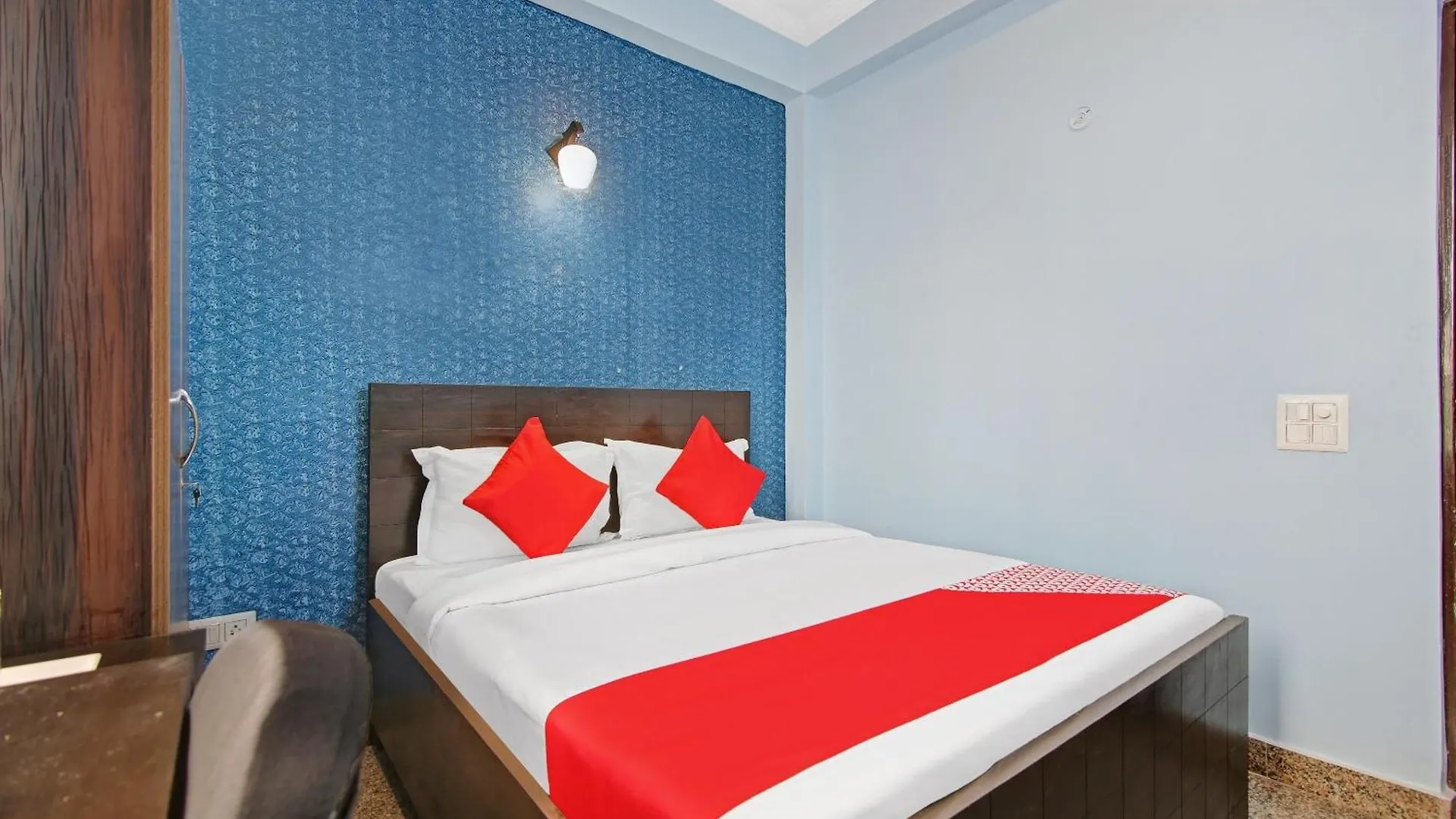 Hotel O Rising Stay Hotel Gurgaon 3*,  India